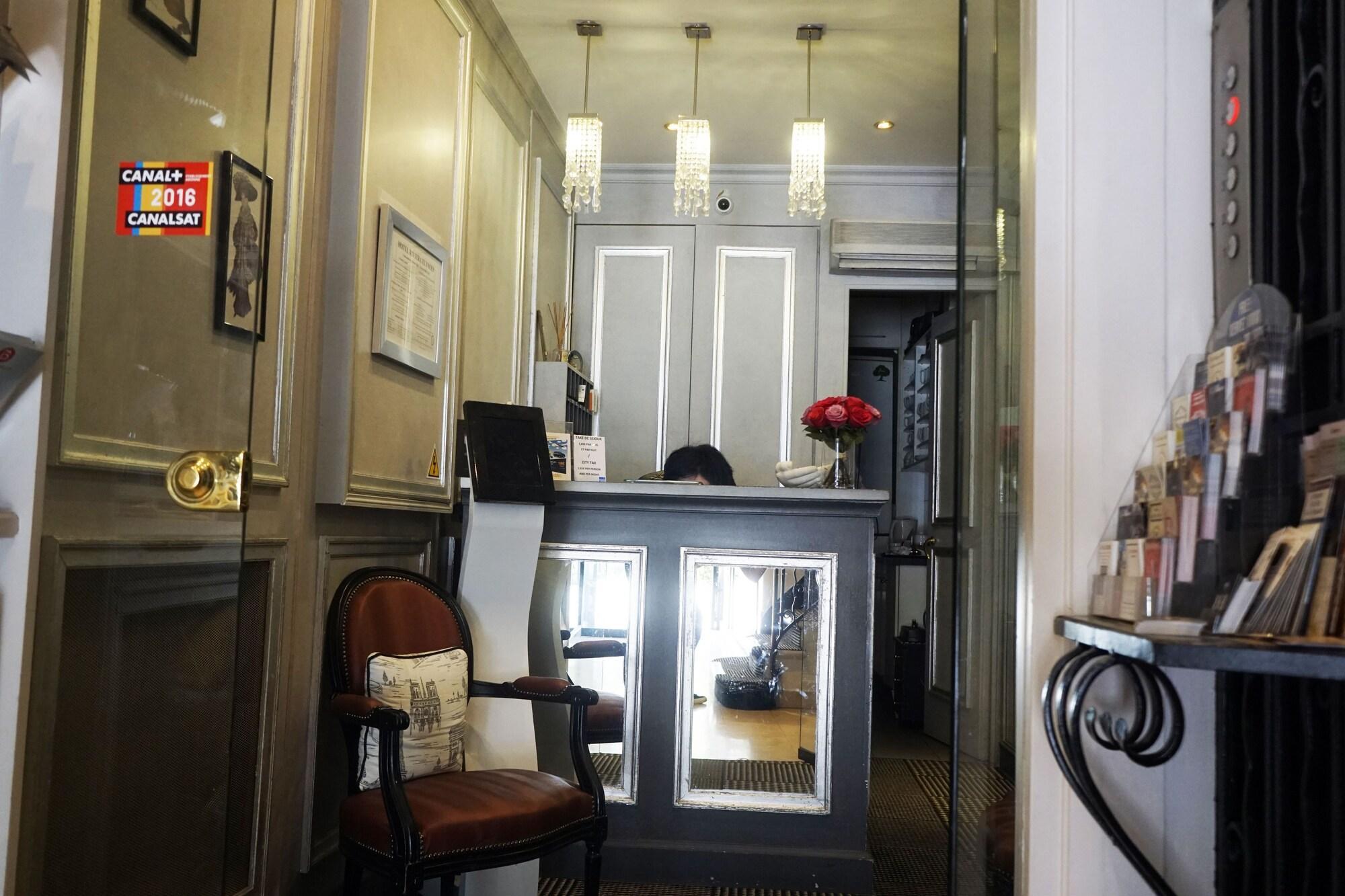 Hotel Riviera Elysees Paris Exterior photo
